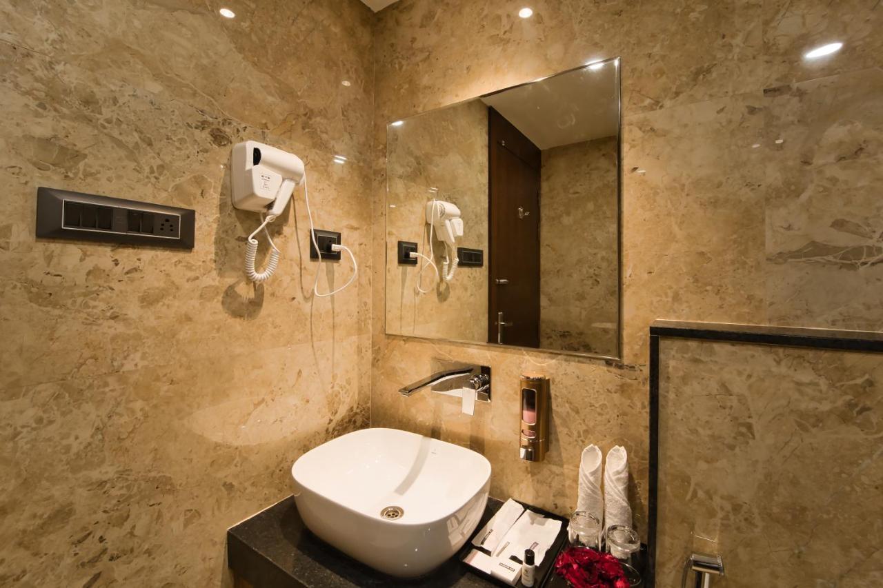 Sterling Pushkar Hotell Exteriör bild