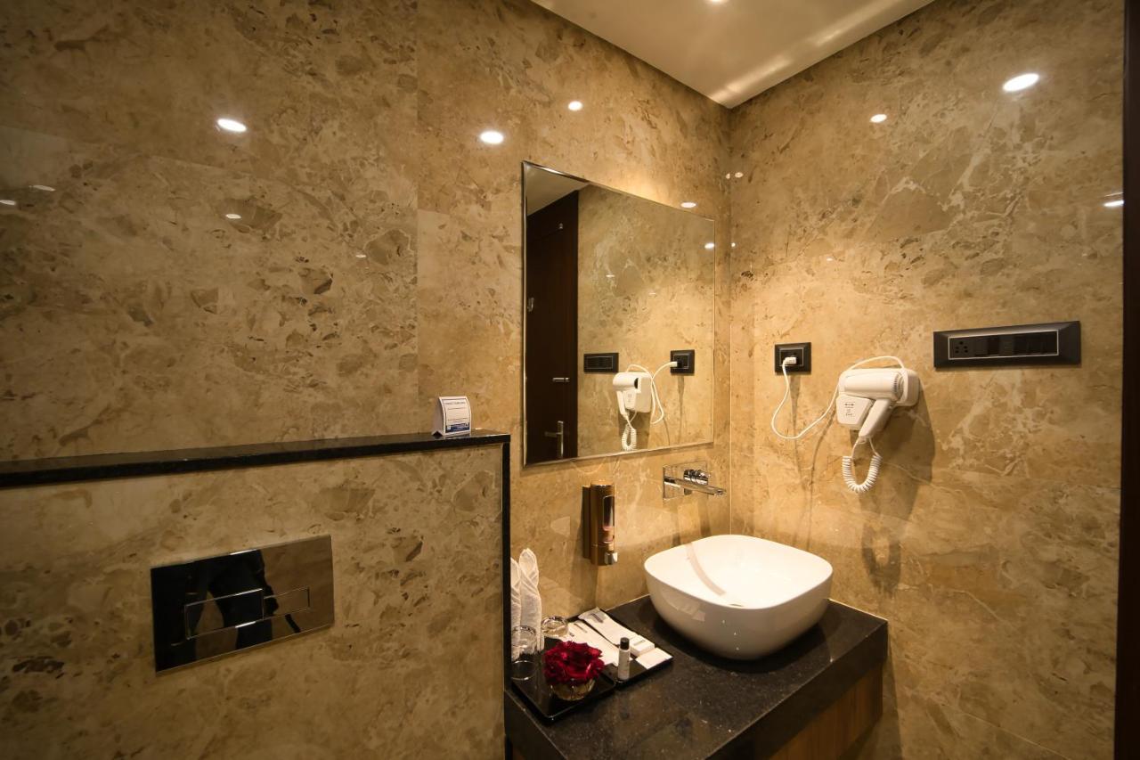 Sterling Pushkar Hotell Exteriör bild