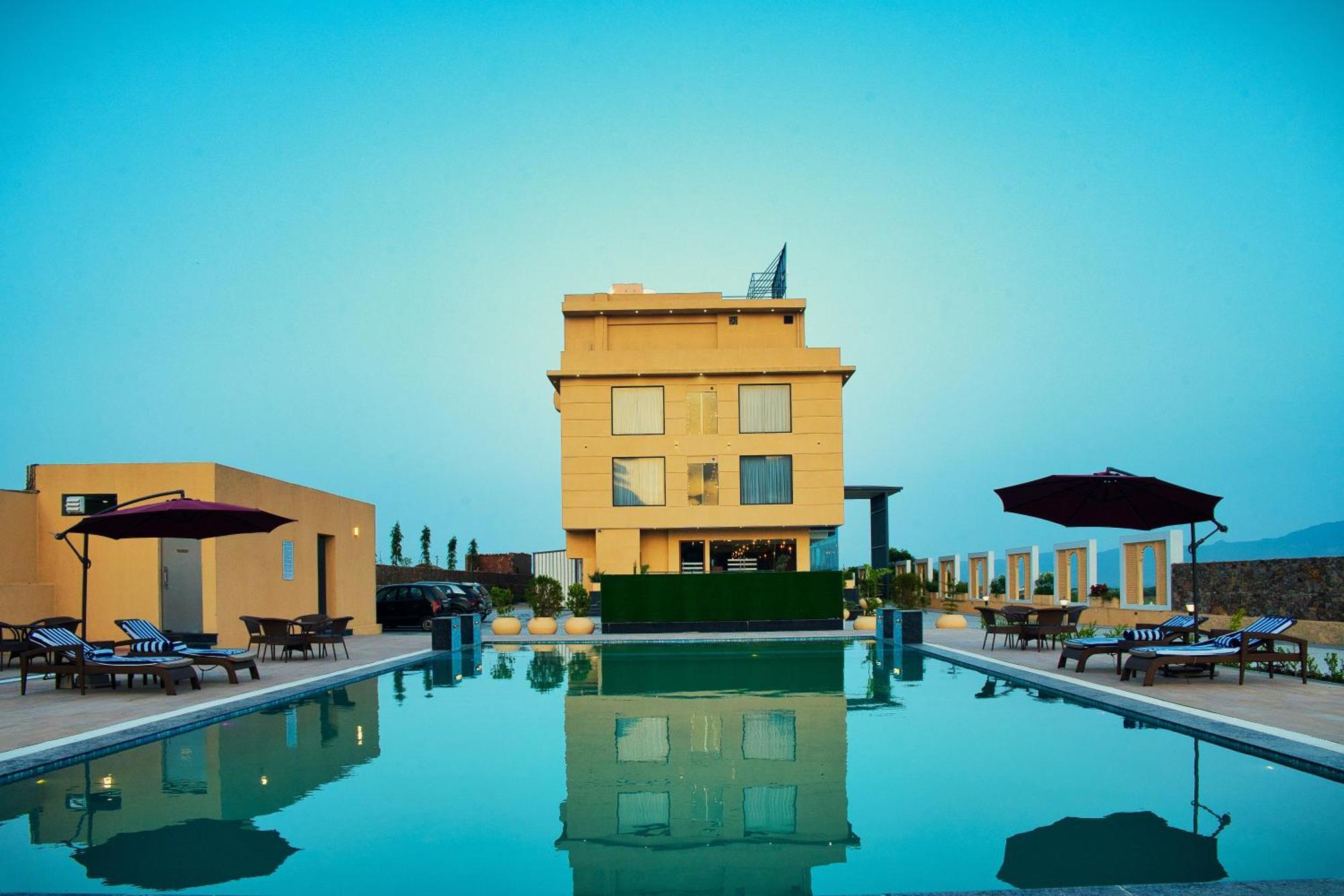 Sterling Pushkar Hotell Exteriör bild