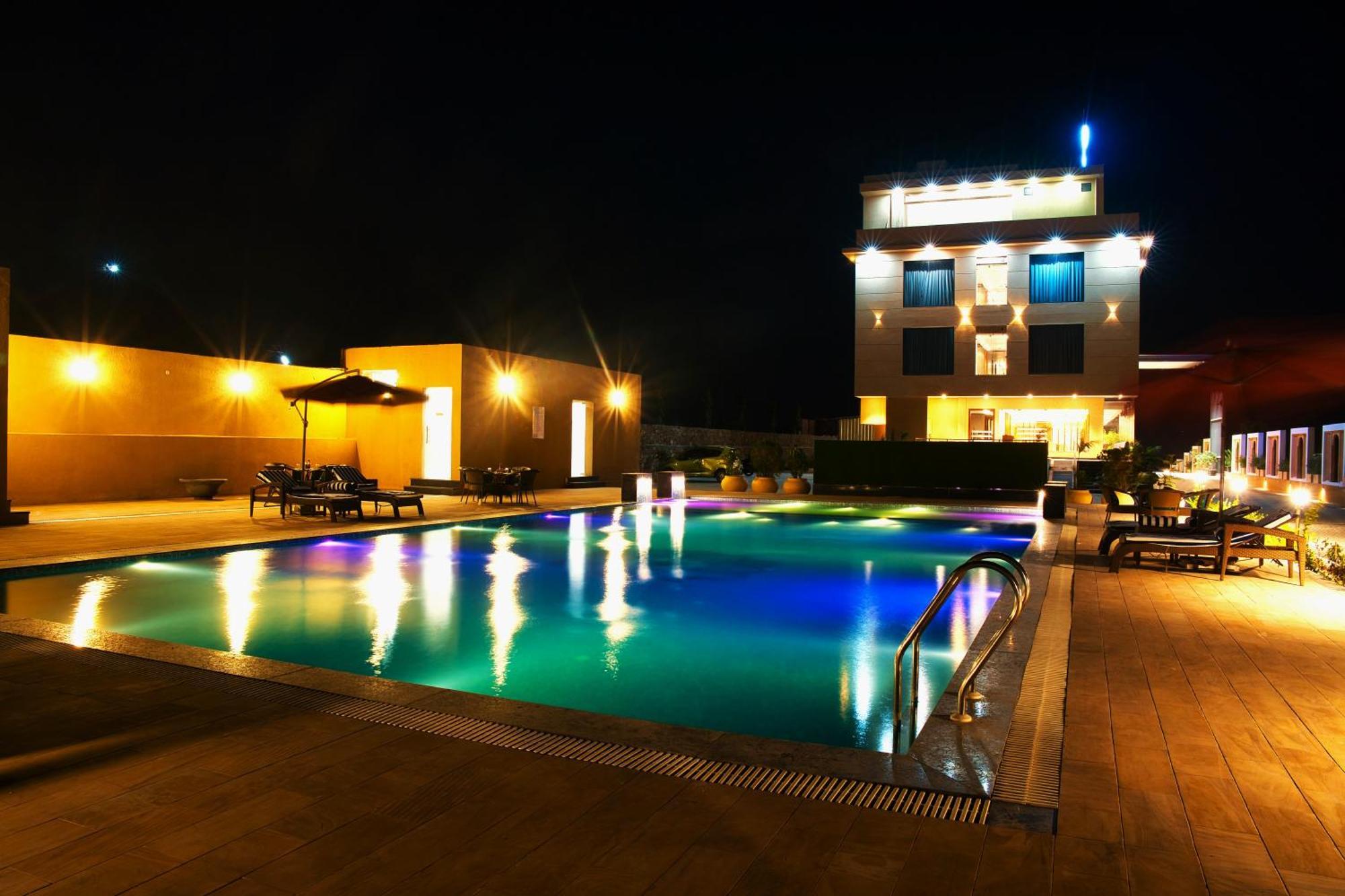 Sterling Pushkar Hotell Exteriör bild