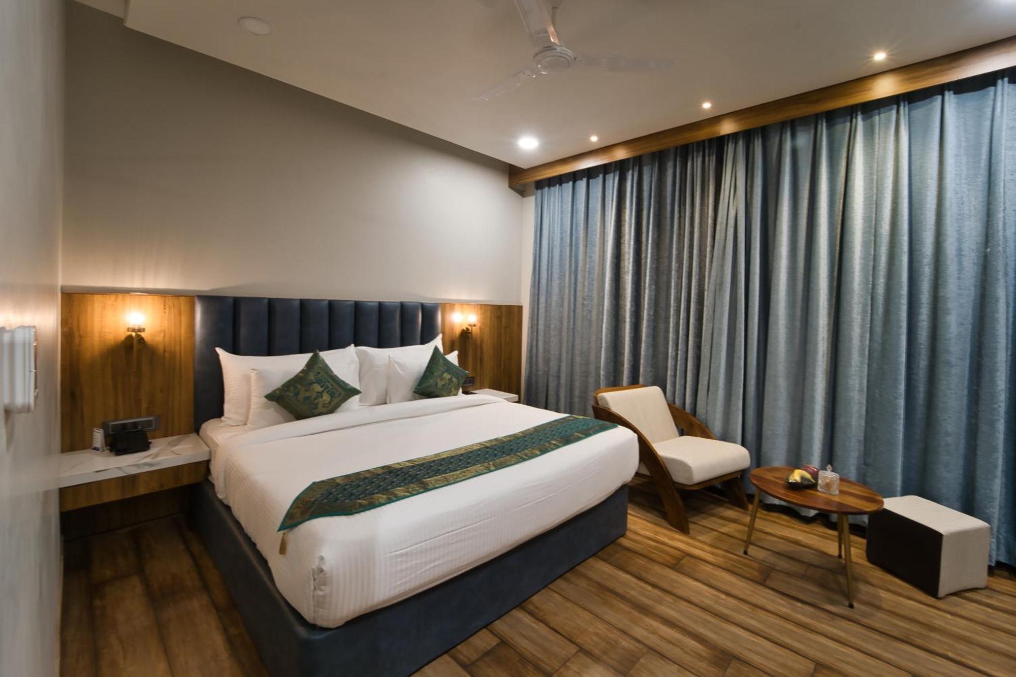 Sterling Pushkar Hotell Exteriör bild