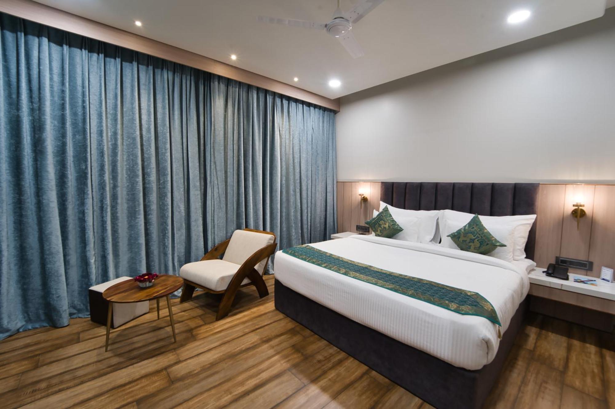 Sterling Pushkar Hotell Exteriör bild